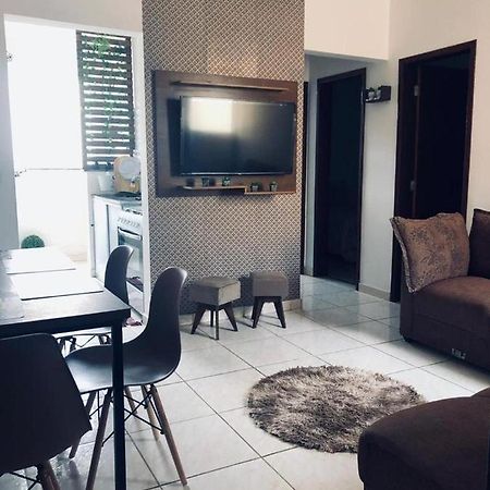 Apartamento 403 Bloco I - Condominio Dos Lagos II กาปีตอลิโอ ภายนอก รูปภาพ